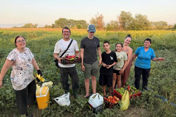Group from Resen church leading by example in community projects with the Evangelical Church in North Macedonia