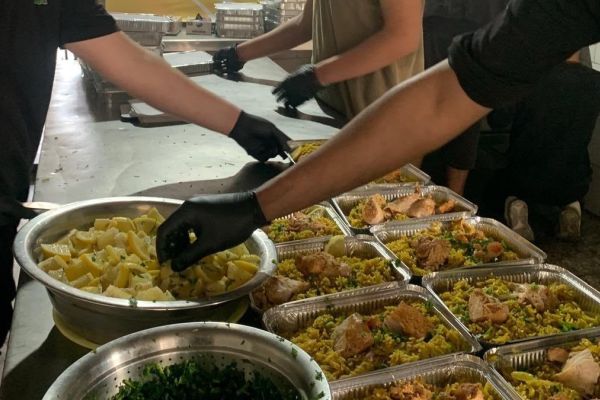 Christian Mission to Gaza preparing meals to be distributed